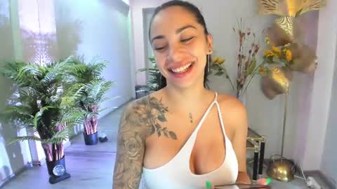 Sienna online show from July 10, 5:19 am