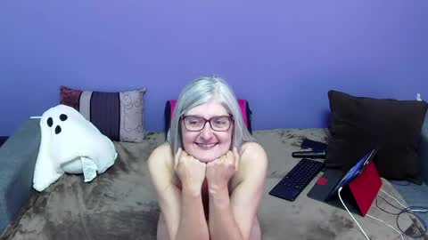 Miss Spooky Silverstacker online show from May 15, 10:56 pm