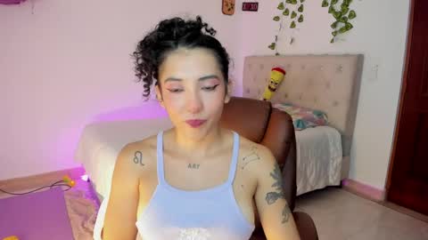  Natalie Texass indepedent model online show from May 28, 4:32 am
