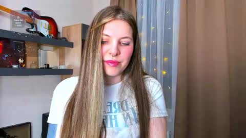 Anya online show from April 19, 7:27 pm