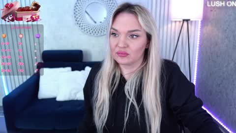 missyymarty online show from March 26, 8:16 am