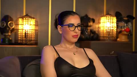 Mistress Kelly online show from April 5, 11:48 pm