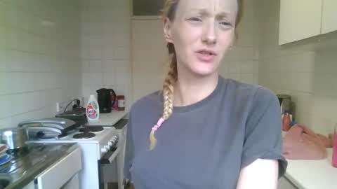 mistressmilly32 online show from May 10, 2:41 pm