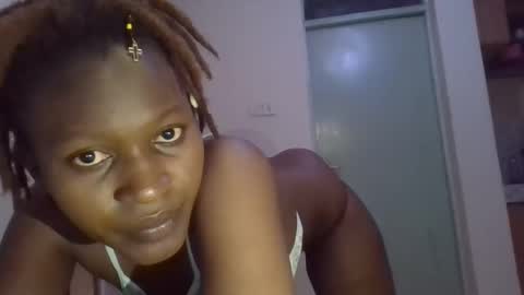 mitchie828482 online show from May 3, 7:06 pm