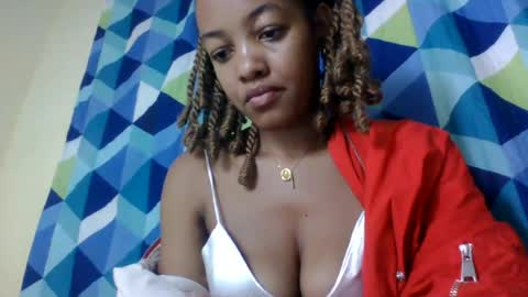mmyriame online show from July 13, 7:14 pm
