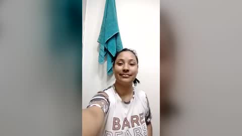 Sarah online show from July 26, 6:26 pm