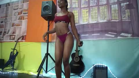 moghelslay online show from February 3, 8:56 pm