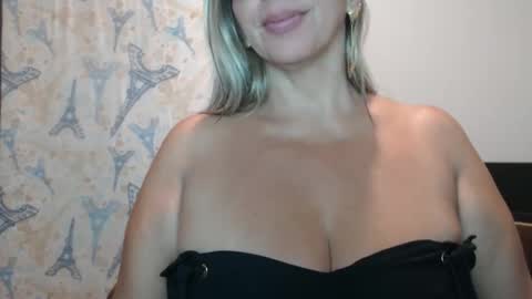 Molly Bunny online show from November 16, 2:57 am