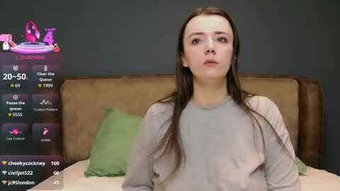 Molly online show from March 28, 10:30 pm