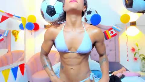 molyrestrepo online show from July 8, 8:22 pm