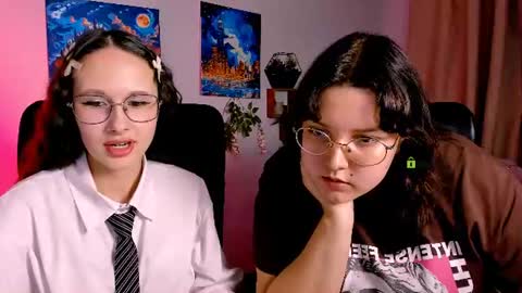 Mona  online show from July 9, 9:33 am