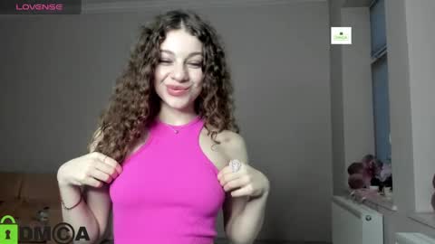 monikadoll online show from April 30, 6:02 pm