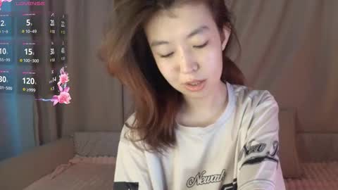 moonmimmi online show from March 22, 3:23 am