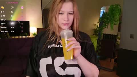 morvelyn online show from April 23, 2:41 pm