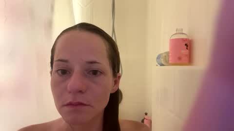 msfreckles92 online show from May 5, 5:21 am