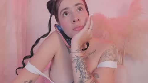 Chloe new account online show from July 16, 7:40 pm