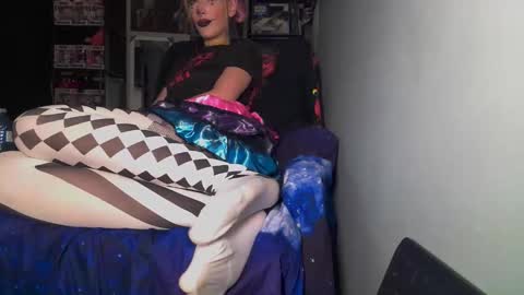 MsVioletx online show from June 9, 6:29 pm