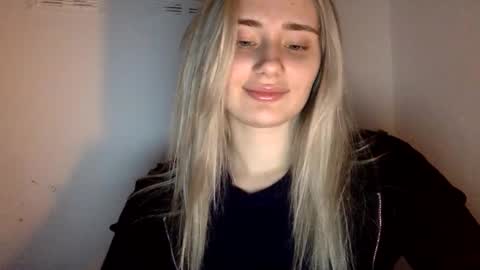 musescorner online show from March 18, 7:19 pm