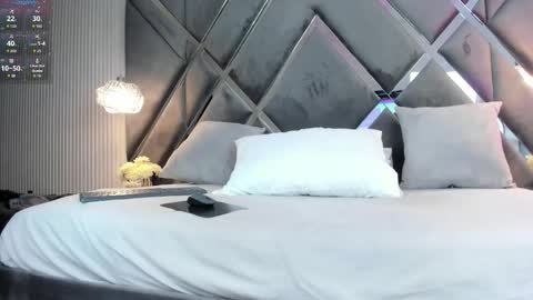 Mariana Evans online show from March 25, 11:46 am