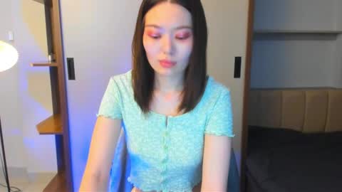 nadiazan online show from April 2, 6:00 am