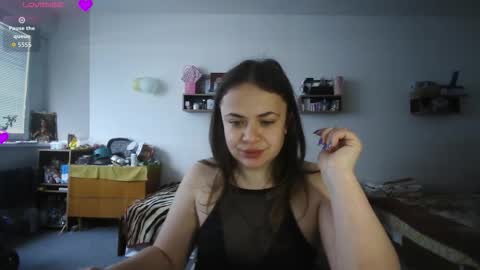 nadiiamorgun online show from March 15, 8:05 am