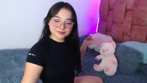  Nahia  online show from July 31, 3:02 pm