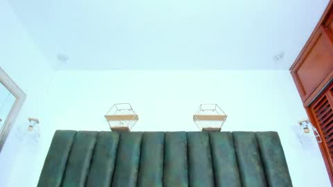 Nahomy online show from April 14, 8:42 pm