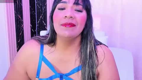 Nailha online show from May 23, 5:33 pm