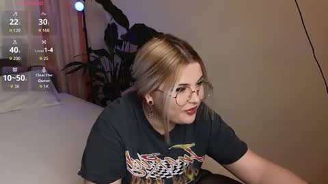 namilush online show from September 19, 2:27 pm