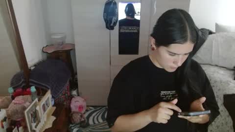 naomi_d online show from May 2, 10:13 pm