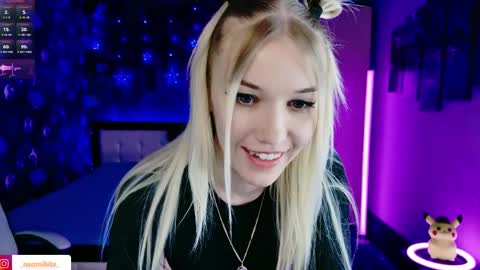 naomihita online show from March 27, 11:44 am