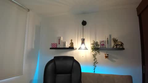 Naomy Stanley online show from May 31, 8:32 pm