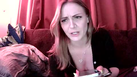 natasha_123341319 online show from April 10, 5:24 am