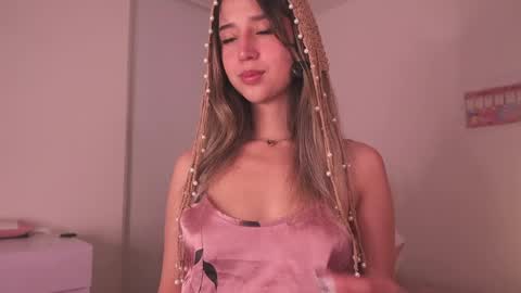 Natasha Independent model online show from April 9, 5:10 am