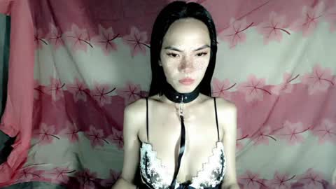 naughtypetiteangel online show from June 21, 11:20 pm