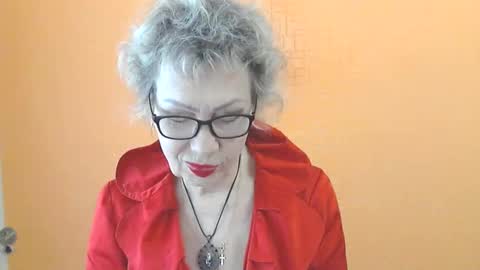 NessyJenixs online show from May 4, 6:50 am