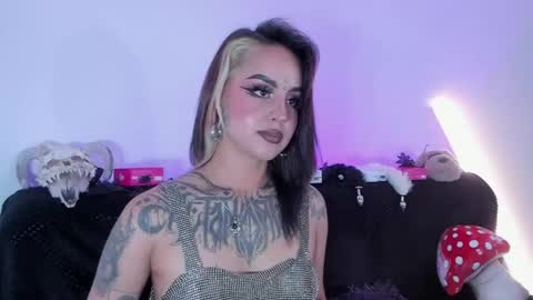 Marie    online show from April 29, 5:30 pm