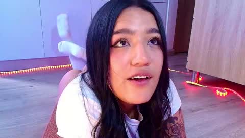 Valery Gonzales online show from April 24, 5:49 pm