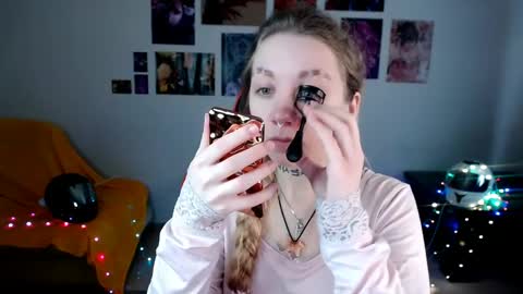 nica_kawaii online show from April 5, 7:51 am