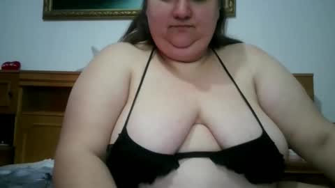 Nicholle online show from April 20, 11:24 am