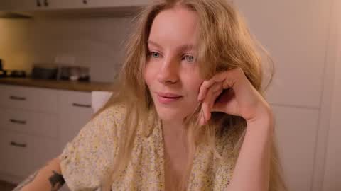 Nicka Cherie online show from April 12, 5:05 pm