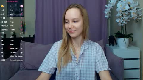 Nicoletta online show from March 27, 6:41 pm