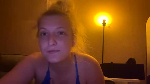nicole1538 online show from August 3, 4:49 am