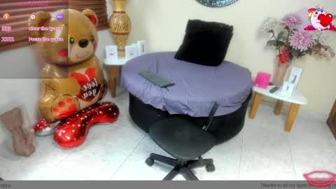 Nicole Santana online show from April 10, 10:38 pm