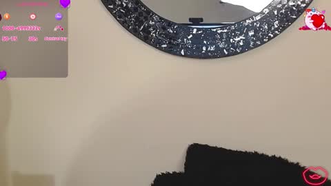 Nicole Santana online show from March 3, 10:38 pm