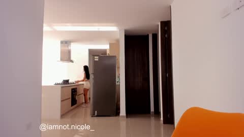 Nicole Manson online show from January 15, 8:16 pm