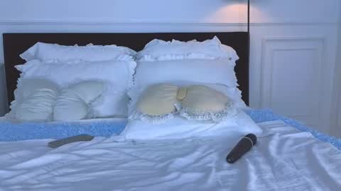 Nicole online show from March 16, 3:20 am