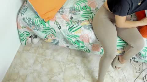 nicole santana online show from April 8, 5:31 am