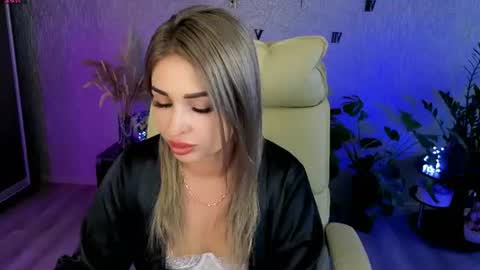 NikaStill  online show from June 25, 7:35 am