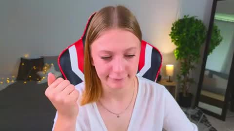 Beatrice online show from July 13, 11:11 am